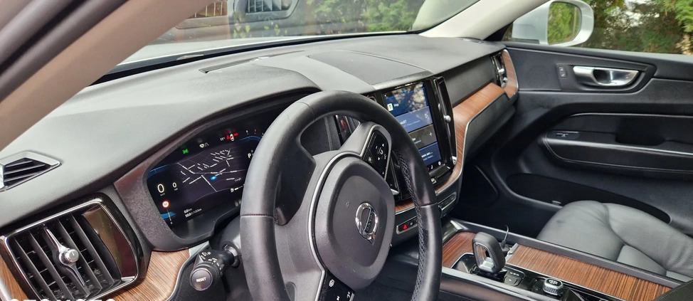 Volvo XC 60 cena 188000 przebieg: 6600, rok produkcji 2023 z Ostrów Wielkopolski małe 704